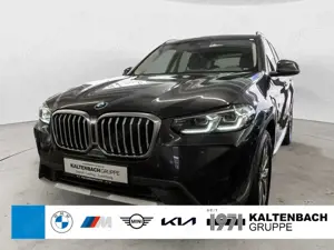 BMW X3 xDrive 30d FACEL. PANO AHK LED W-LAN NAVI
