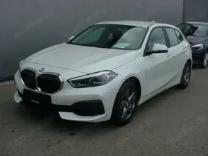 BMW 118 i*NAVI*PDC*SITZHEIZUNG*LED***