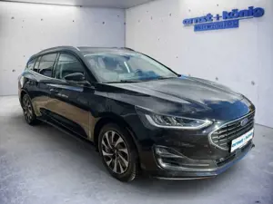Ford Focus Turnier 1.0 EcoBoost Hybrid TITANIUM X Bild 2