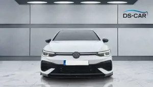 Volkswagen Golf VIII R 2.0 TFSI 4Motion *AKRAPOVIC*STAGE 3* Bild 2