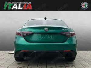 Alfa Romeo Giulia Veloce 2.0 Turbo 16V AT8-Q4 Bild 4