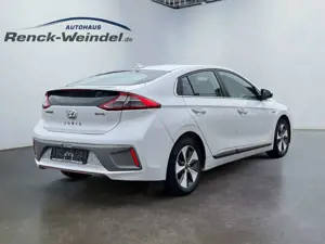 Hyundai IONIQ Style Navi Soundsystem LED ACC Klimaautom DAB SHZ Bild 5