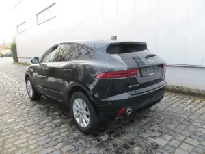 Jaguar E-Pace D18 R-Dynamic SE AWD Bild 4