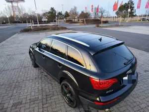 Audi Q7 4.2 TDI DPF quattro tiptronic
