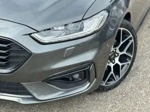 Ford Mondeo 2.0 EcoBlue Aut Lim. ST-Line ACC|PANO|AHK Bild 2