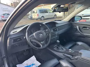 BMW 335 i Coupe Aut. Xenon Navi Teilleder SSD SHZ Bild 4