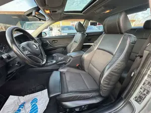 BMW 335 i Coupe Aut. Xenon Navi Teilleder SSD SHZ Bild 5