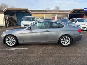 BMW 335 i Coupe Aut. Xenon Navi Teilleder SSD SHZ Bild 2