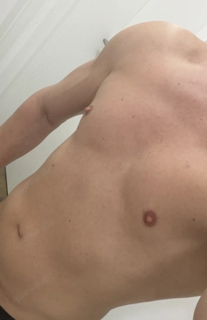 Suche für 26.02. 10-12 Uhr nette Sie für unkomplizierten Spaß