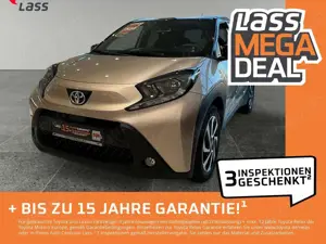 Toyota Aygo 1.0 Teamplayer Kamera+ACC+Navi+SHZ+PDC