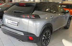 Peugeot 2008 GT Pack PureTech 130 EAT8 aus 1. Hand Bild 3