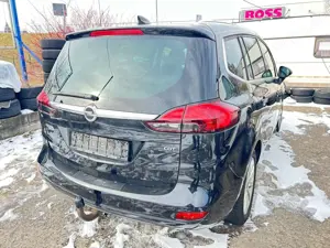 Opel Zafira Tourer Zafira Diesel 1.6 CDTI ecoFLEX  7 Sitzer Bild 3