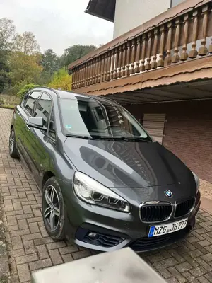 BMW 218