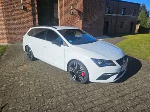 SEAT Leon Cupra Sportstourer 2,0 TSI DSG 4Drive Bild 1