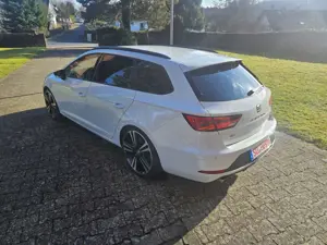 SEAT Leon Cupra Sportstourer 2,0 TSI DSG 4Drive Bild 5