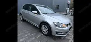 Volkswagen Golf Golf 1.2 TSI BlueMotion Technology Cup Bild 2