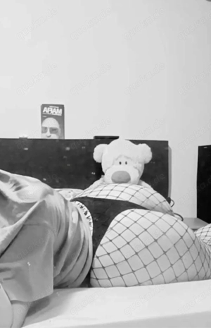 curvy latina studentin +18 bj