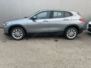 BMW X2 sDrive18i *DAB*Navi*PDC*LED