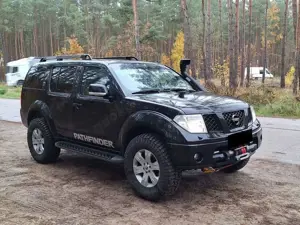 Nissan Pathfinder Pathfinder 2.5 dCi LE