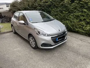 Peugeot 208 Blue-HDi 100 StopStart 1.6 Diesel