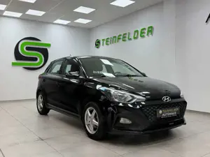 Hyundai i20 Pure TÜV NEU / SHZ / LENKG. HEIZUNG
