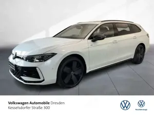 Volkswagen Passat Variant R-Line 2,0 TDI DSG AHK LEDER PANO