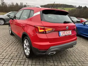 SEAT Arona FR 1,0 TSI + Klimatronic + LED + Navigation + Aluf Bild 4