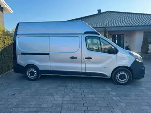 Opel Vivaro B Kasten L2H2  *HOCH  LANG, Regale BOTT*