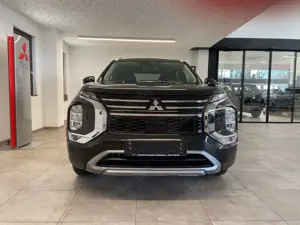 Mitsubishi Outlander 2.4 Plug-in-Hybrid TOP 4WD Yamaha ACC Tempomat Bild 5