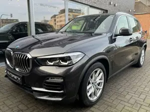 BMW X5 xDr 45e HUD 360 DA ACC HiFi MMRY Luft E.Sitz