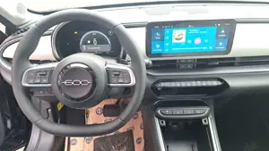 Fiat 600 Hybrid La Prima Navi Massagesitz Sitzheizung Bild 5