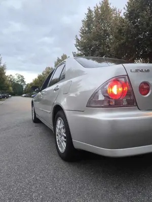 Lexus IS 200 Limited 1Hand Rentnerfahrzeug geb.1935 Scheckheft! Bild 4