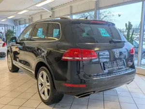 Volkswagen Touareg V6 3.0TDI Luft Leder AHK ACC Cam 20" Bild 5