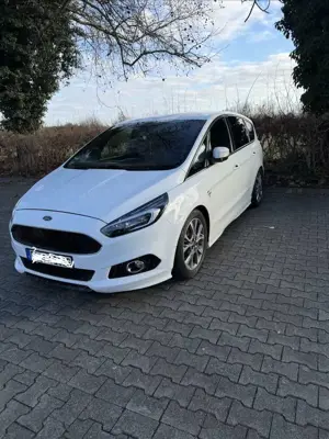 Ford S-Max ST-Line