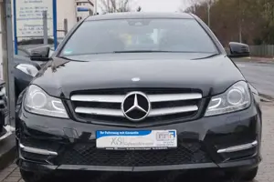 Mercedes-Benz C 180 CGI Coupé BlueEff. 7G-Tronic AMG-Line 1.Hd Bild 2