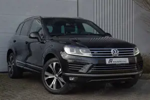 Volkswagen Touareg V6 TDI R-LINE AHK/LED/PANO/MEMORY/LHZ