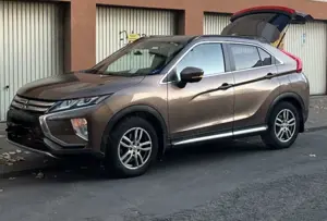 Mitsubishi Eclipse Cross 1.5 T-MIVEC ClearTec CVT 4WD Top