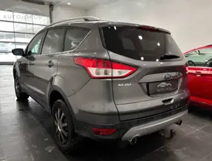 Ford Kuga 2.0 TDCI 140 PS KLIMA/AHK/PDC/SHZ/HU:NEU Bild 4