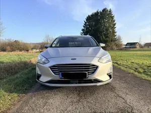 Ford Focus Turnier 1.5 EcoBlue, AHK, Allwetterreifen