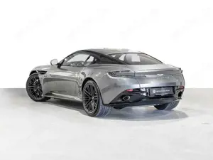 Aston Martin DB12 Coupe -Magnetic Silver- Bild 2
