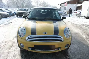 MINI Cooper 1.6 KLIMATR MFL SHZ ALU TÜV 12/26 Bild 2