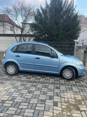 Citroen C3 1.1 Style Tüv 02.2028  Ohne Rost Sehr Sparsam