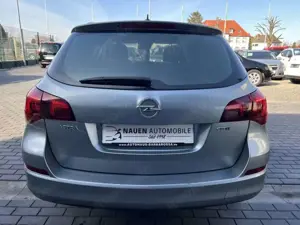 Opel Astra J Sports Tourer Innovation Xenon+T.-Leder+PDC+ Bild 5
