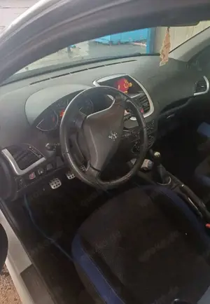 Peugeot 206 206  + Bild 4