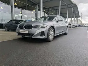 BMW 320 d Touring Teilleder. Driv.Ass. Bild 2