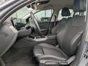 BMW 320 d Touring Teilleder. Driv.Ass. Bild 5