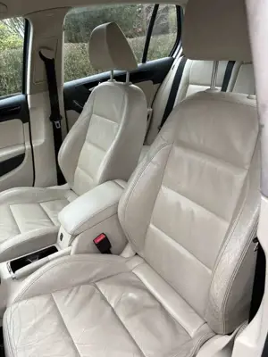 Volkswagen Golf 2.0 TDI DPF Edition Bild 4