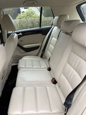 Volkswagen Golf 2.0 TDI DPF Edition Bild 5