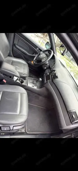 BMW 320 320i E46 Bild 2