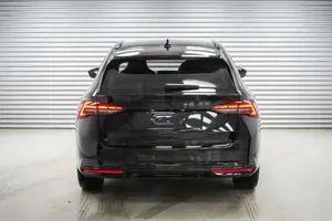 Skoda Octavia Combi Kombi 1,5 eTSI DSG mhev Sportline  -LAG. ... Bild 3